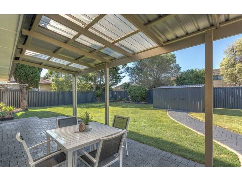 28 Merino Street, Harristown QLD 4350