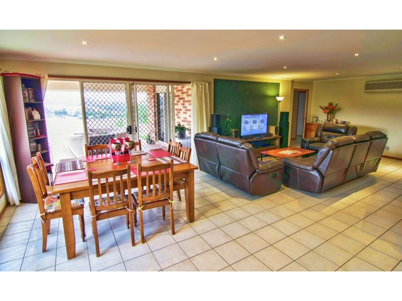 672 Preston Boundary Road, Preston QLD 4352