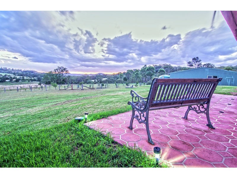 672 Preston Boundary Road, Preston QLD 4352