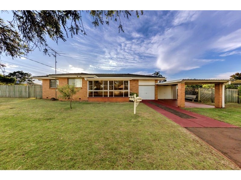 17 Podd Street, Wilsonton QLD 4350