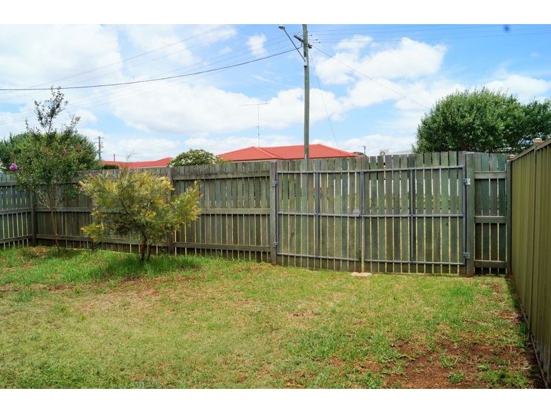 17 Podd Street, Wilsonton QLD 4350