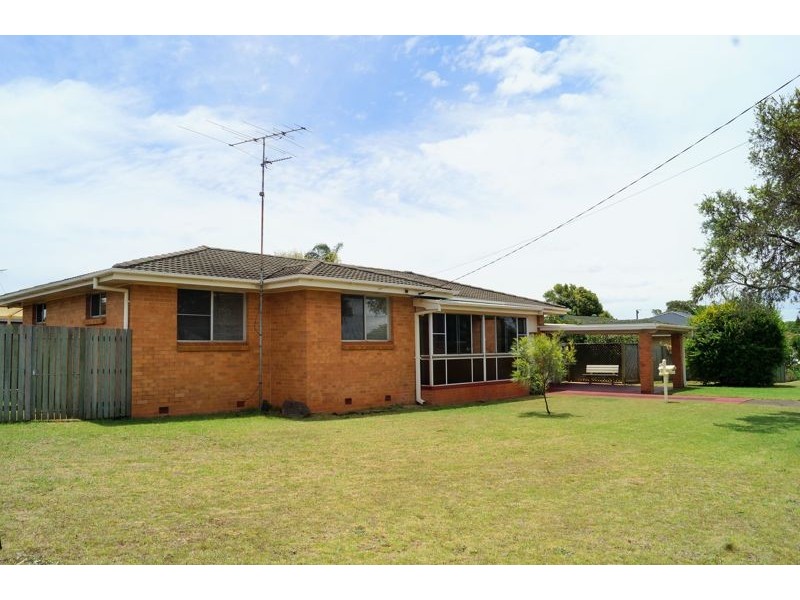 17 Podd Street, Wilsonton QLD 4350