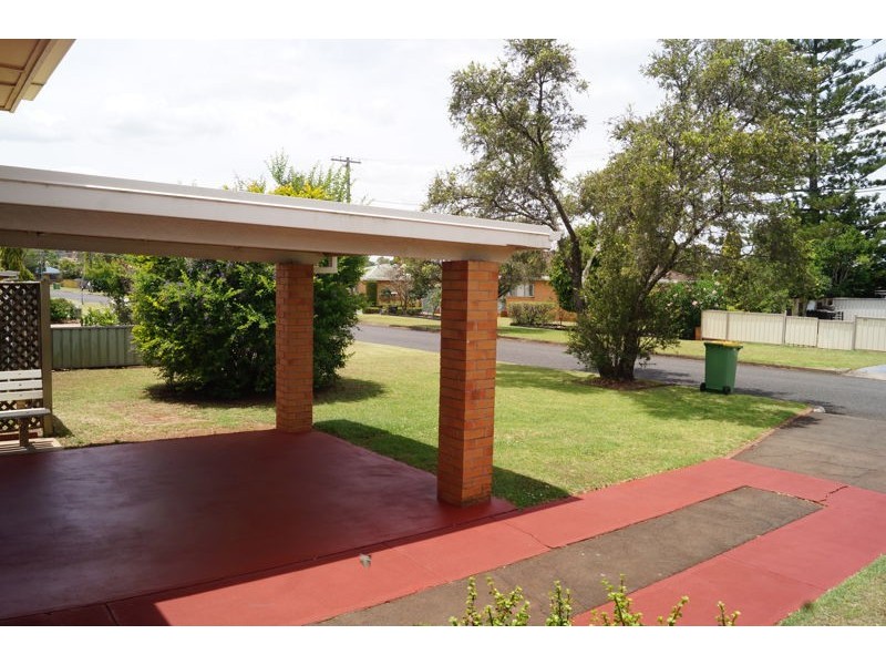 17 Podd Street, Wilsonton QLD 4350