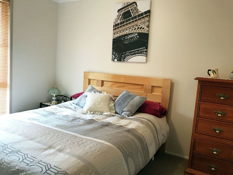 96 Kearney Street, Kearneys Spring QLD 4350