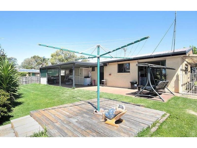 1 Champagne Crescent, Wilsonton Heights QLD 4350