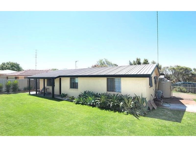 1 Champagne Crescent, Wilsonton Heights QLD 4350