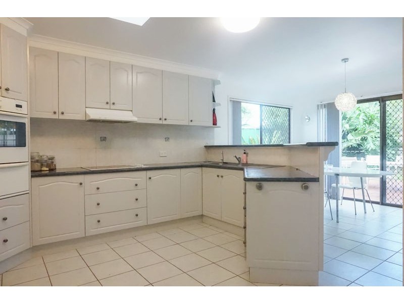 5 Talinga Street, Mount Lofty QLD 4350