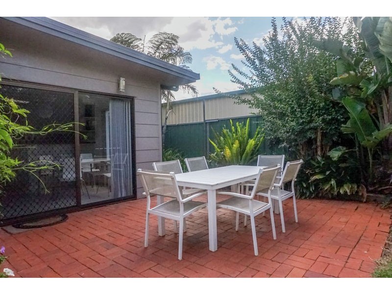 5 Talinga Street, Mount Lofty QLD 4350
