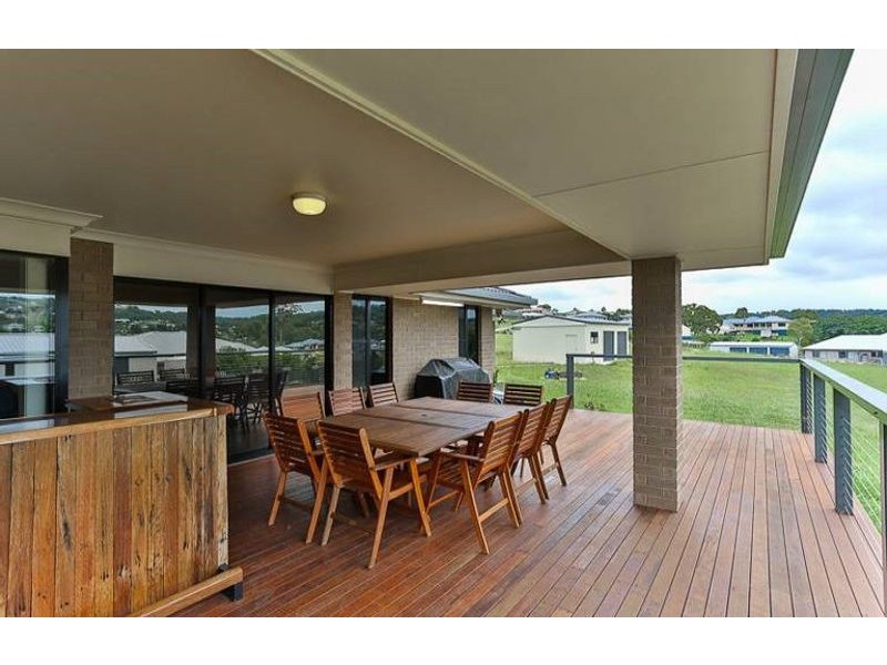 18 Northerly Drive, Hodgson Vale QLD 4352