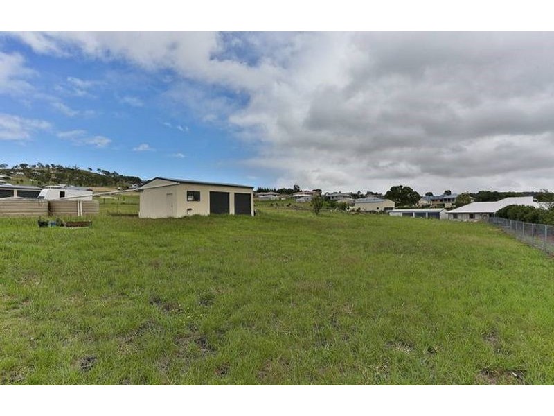 18 Northerly Drive, Hodgson Vale QLD 4352