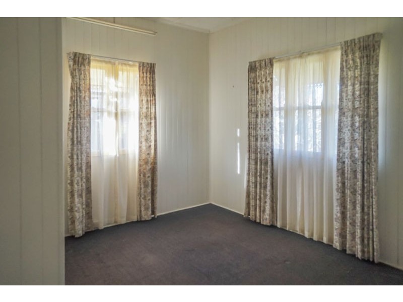 13 McCarthy Street, Newtown QLD 4350