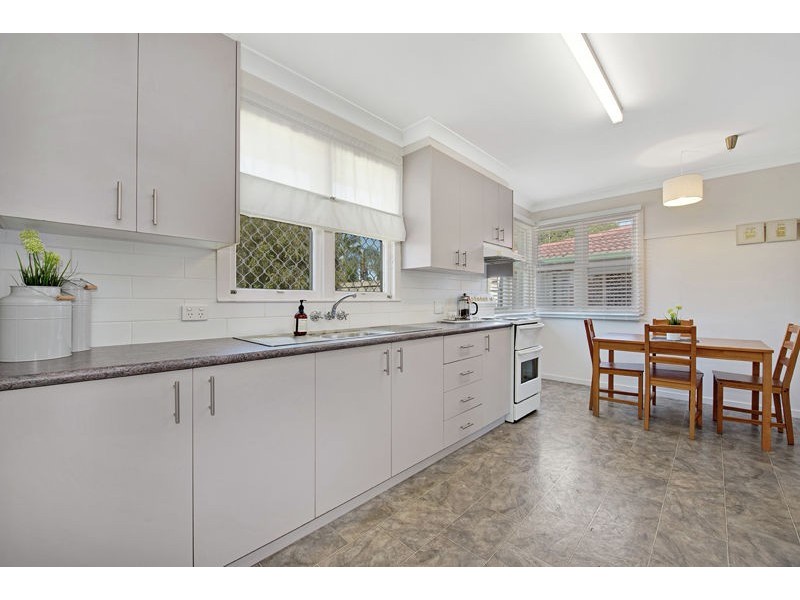 26 Tomkinson Street, Wilsonton QLD 4350