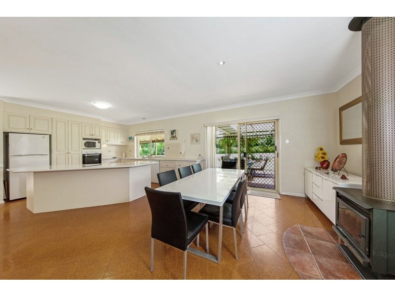 6 Clarke Road, Highfields QLD 4352