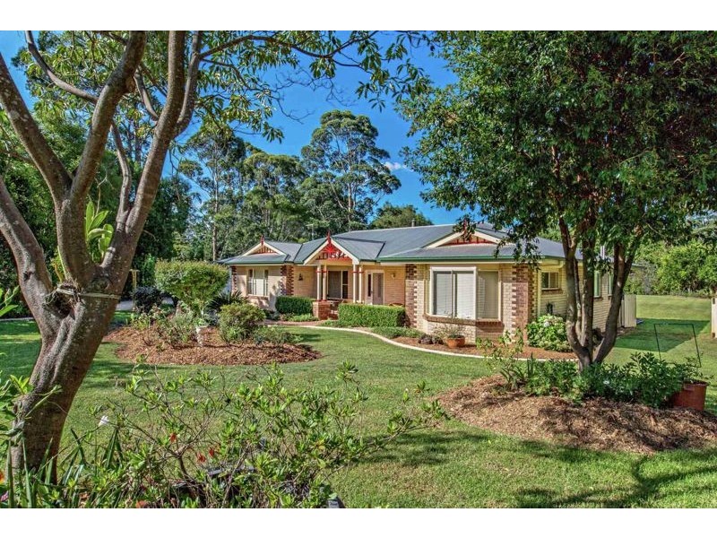 6 Clarke Road, Highfields QLD 4352