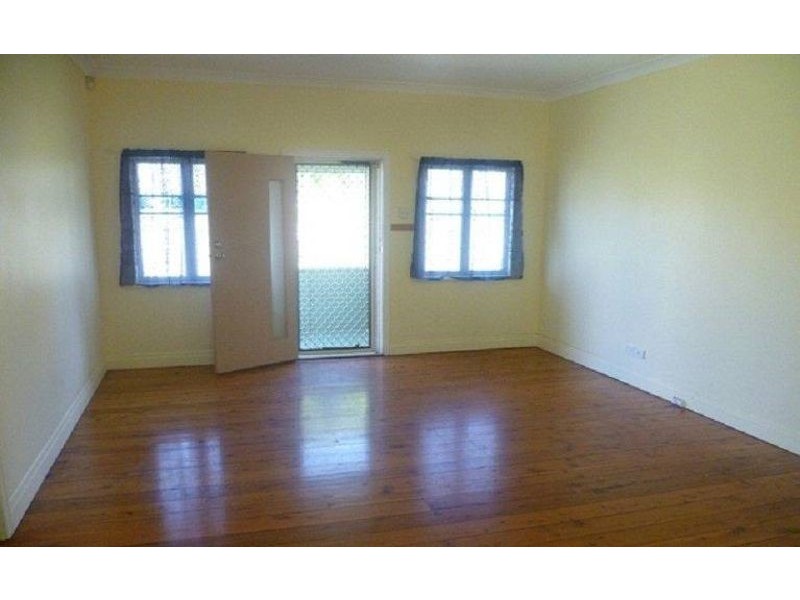 1 Fanny Street, Newtown QLD 4350