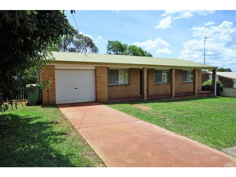 193 Tor Street, Rockville QLD 4350