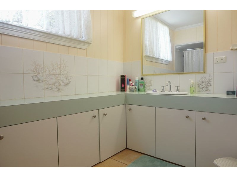 321 South Street, Harristown QLD 4350