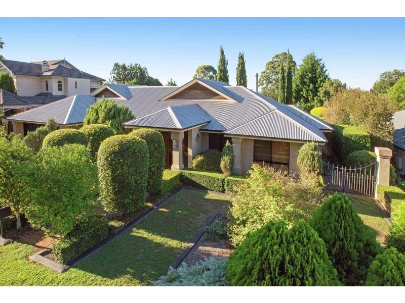 7 Montclair Close, Middle Ridge QLD 4350