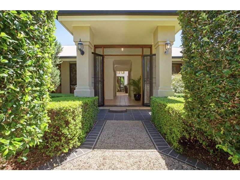 7 Montclair Close, Middle Ridge QLD 4350