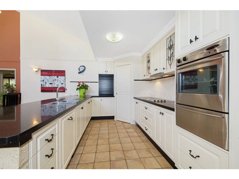 7 Montclair Close, Middle Ridge QLD 4350