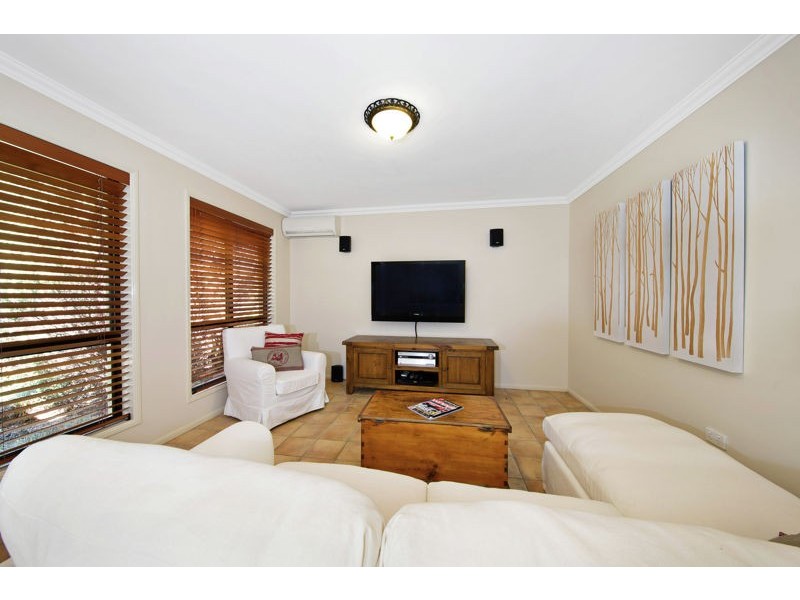 7 Montclair Close, Middle Ridge QLD 4350