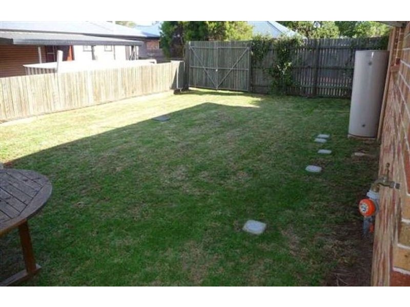 2/25 Payne Street, Wilsonton QLD 4350