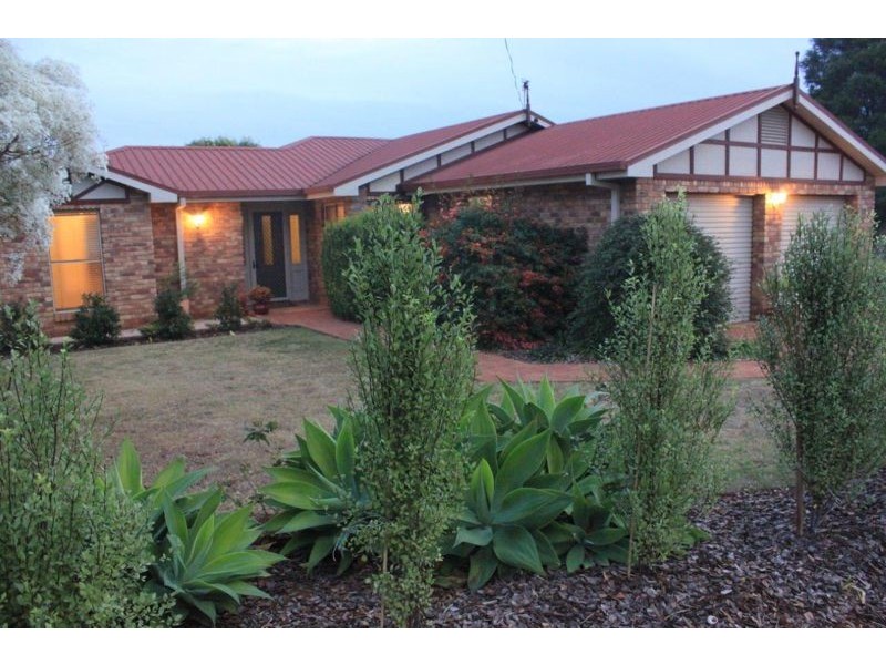 140 Hursley Road, Glenvale QLD 4350