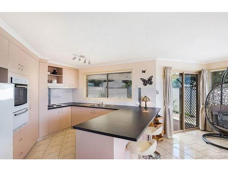 140 Hursley Road, Glenvale QLD 4350