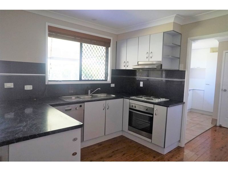 74 Warwick Street, Harristown QLD 4350