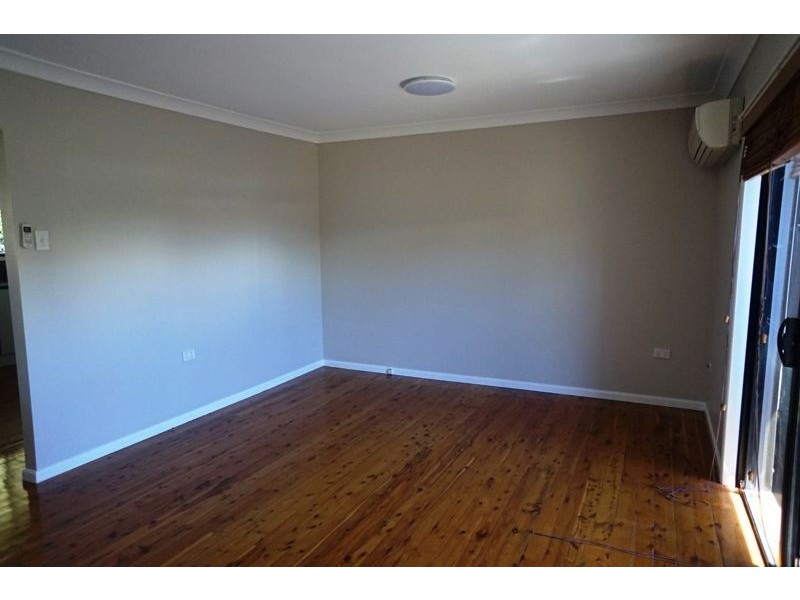 74 Warwick Street, Harristown QLD 4350