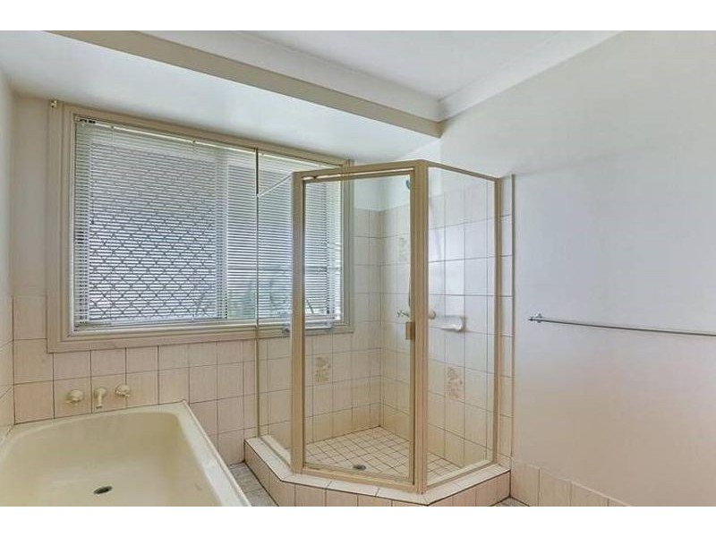 118 Hursley Road, Newtown QLD 4350