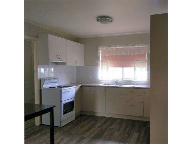 2a Birdwood Street, Newtown QLD 4350