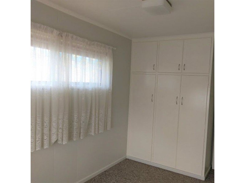 2a Birdwood Street, Newtown QLD 4350