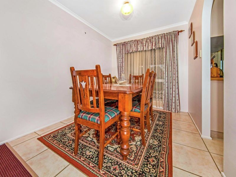 10 Sapphire Court, Kearneys Spring QLD 4350