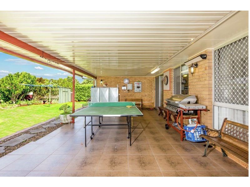 10 Sapphire Court, Kearneys Spring QLD 4350