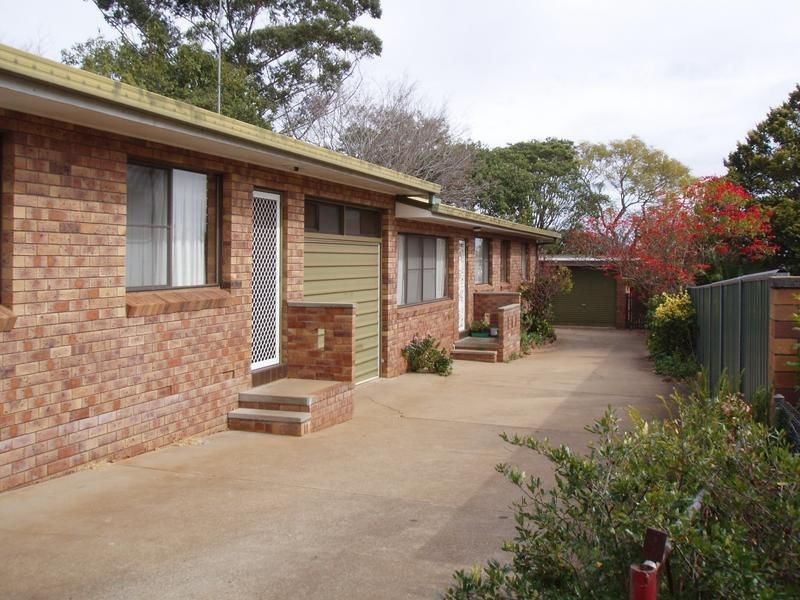 1/19a Llewellyn Street, Centenary Heights QLD 4350