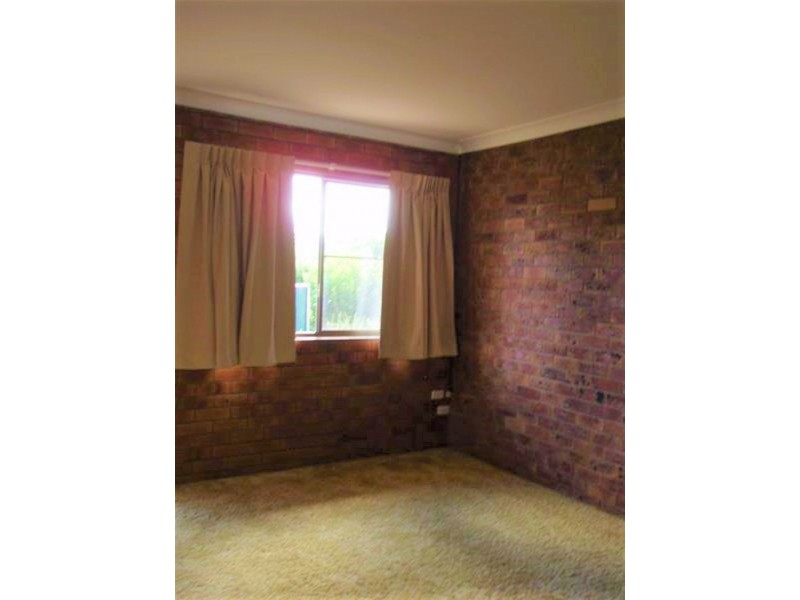 1/19a Llewellyn Street, Centenary Heights QLD 4350