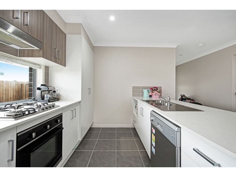 2/176 Handley Street, Darling Heights QLD 4350