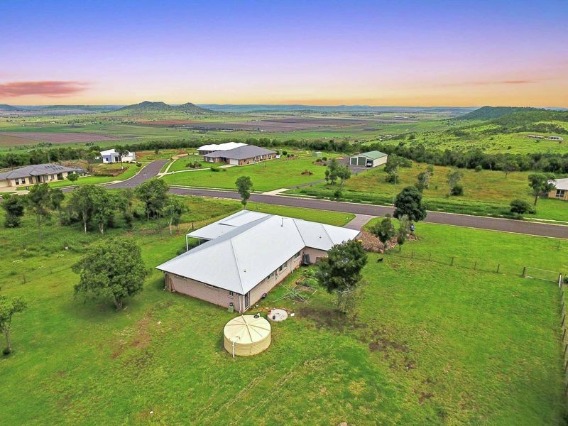 22 Hilltop Drive, Gowrie Junction QLD 4352