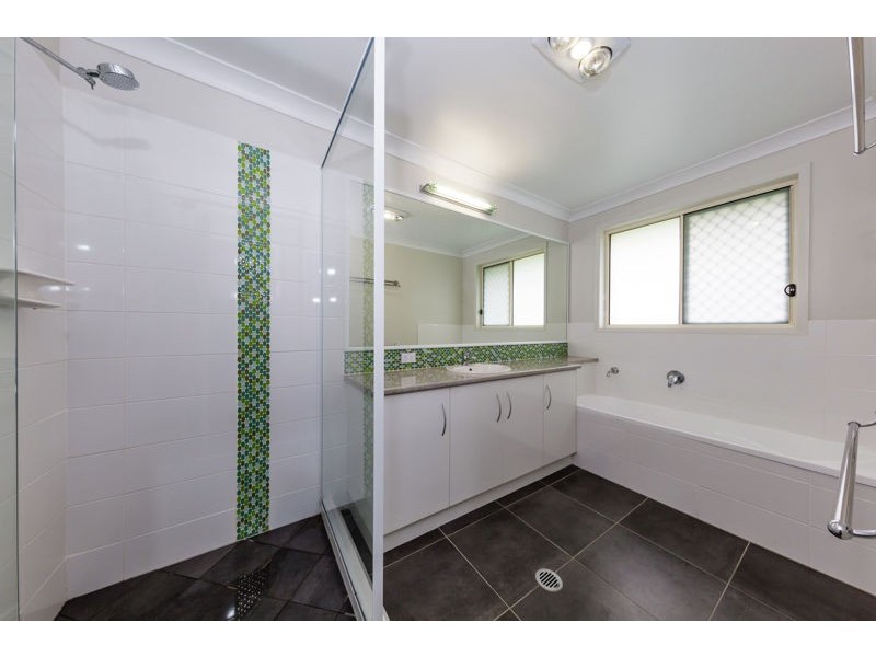 22 Hilltop Drive, Gowrie Junction QLD 4352