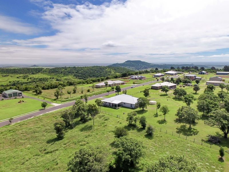 22 Hilltop Drive, Gowrie Junction QLD 4352