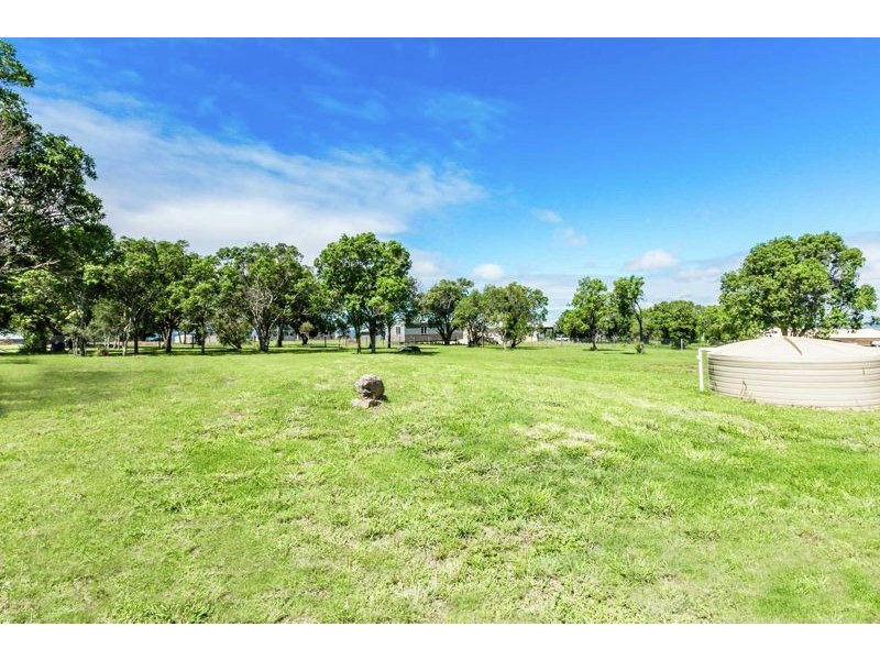 22 Hilltop Drive, Gowrie Junction QLD 4352