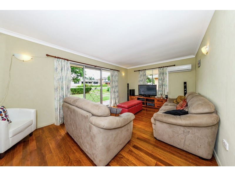 18 Friend Street, Harristown QLD 4350