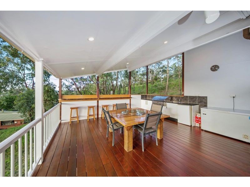 25 Linora Drive, Gowrie Mountain QLD 4350