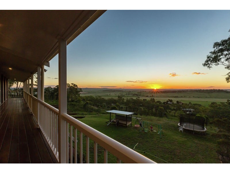 25 Linora Drive, Gowrie Mountain QLD 4350