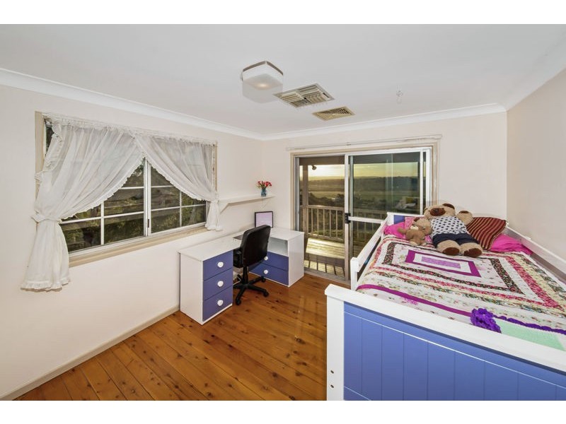 25 Linora Drive, Gowrie Mountain QLD 4350