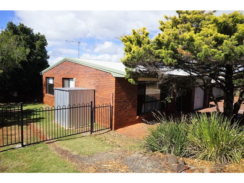 2/8 Rebecca Court, Kearneys Spring QLD 4350