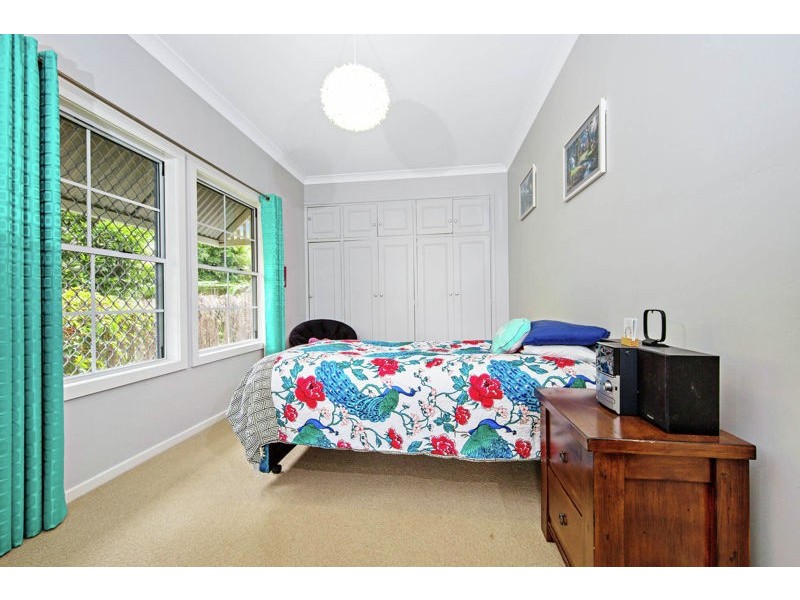 93 Bridge Street, Mount Lofty QLD 4350