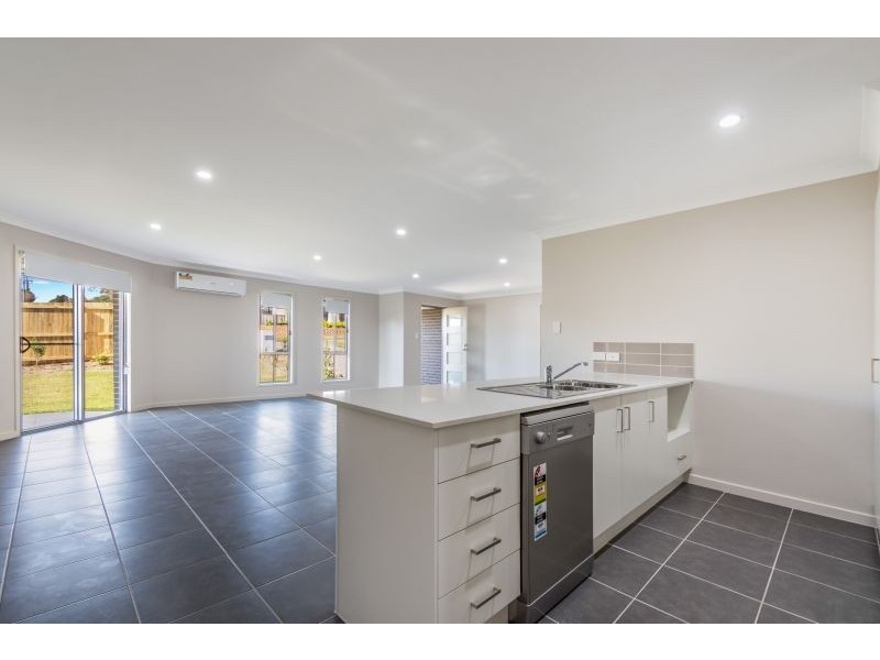 1/176 Handley Street, Darling Heights QLD 4350