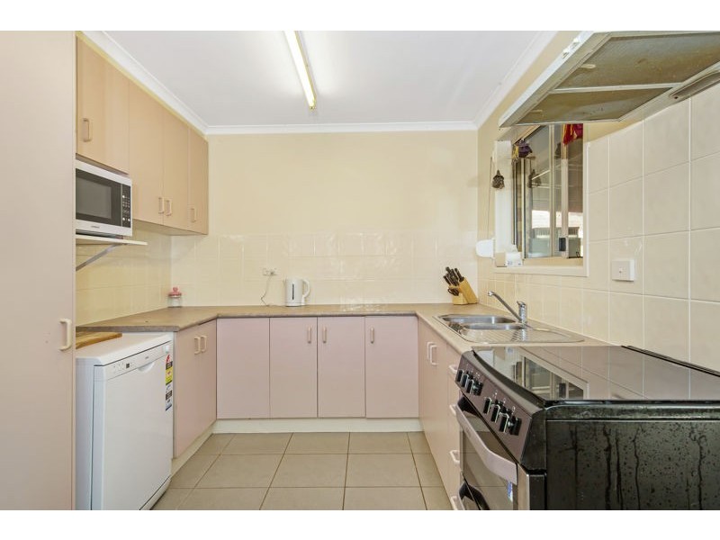 10 Gladstone Street, Wyreema QLD 4352